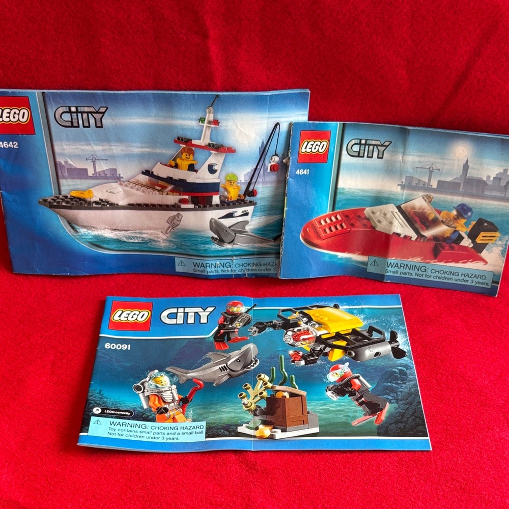 LEGO City boat and scuba sets